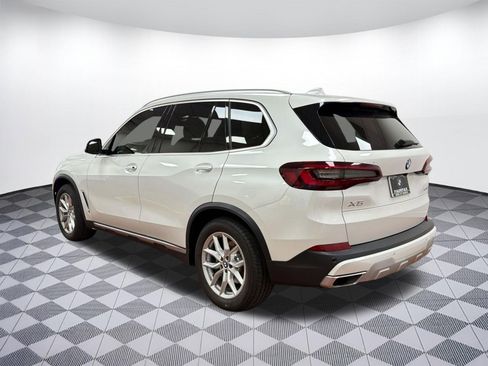 Used 2022 BMW X5 sDrive40i RWD image 3
