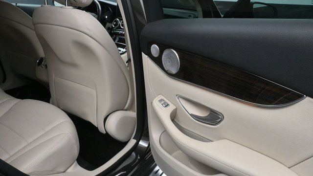 Used 2017 Mercedes-Benz GLC 300 4MATIC Coupe image 13