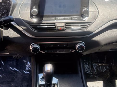 Used 2020 Nissan Altima 2.5 S AWD/4WD image 14