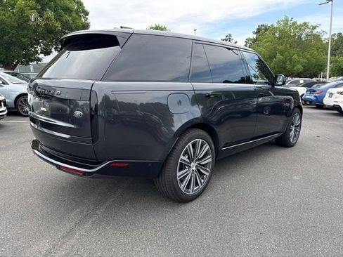 Used 2023 Land Rover Range Rover Long Wheelbase Autobiography AWD/4WD image 10