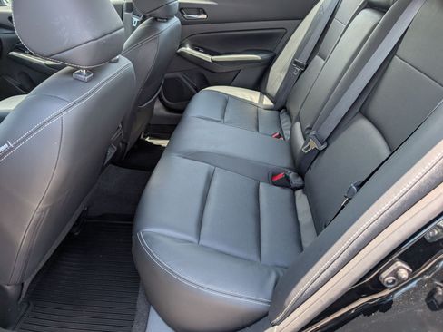 Used 2025 Nissan Altima 2.5 SL FWD image 29
