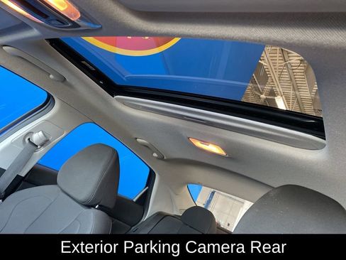 Used 2025 Hyundai Elantra SEL image 15