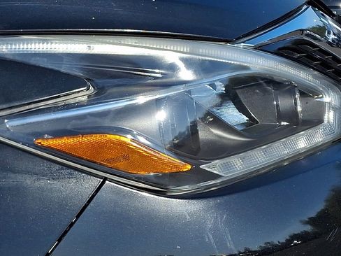 Used 2018 Nissan Murano SL AWD/4WD image 9