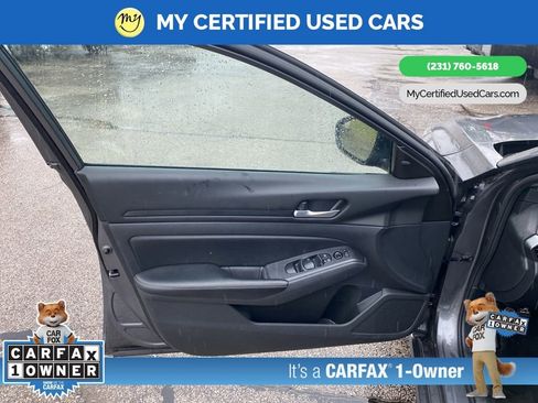 Used 2024 Nissan Altima 2.5 SV FWD image 9
