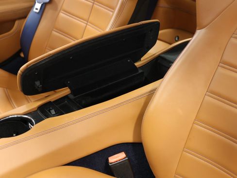 Used 2017 Ferrari California T image 24