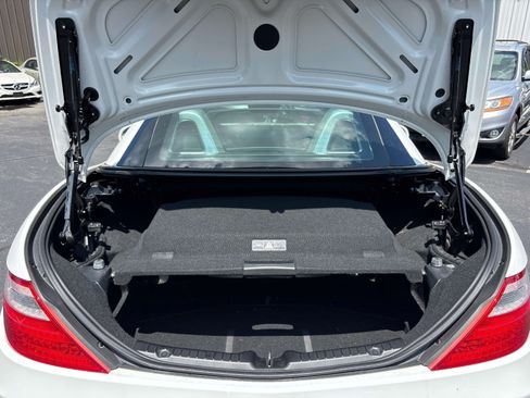 Used 2014 Mercedes-Benz SLK 250 image 13