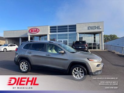 Used 2016 Jeep Cherokee Latitude w/ Cold Weather Group