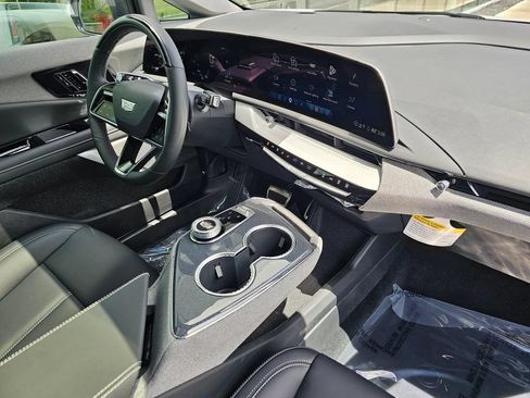 New 2026 Cadillac Optiq Sport 1 AWD/4WD image 10