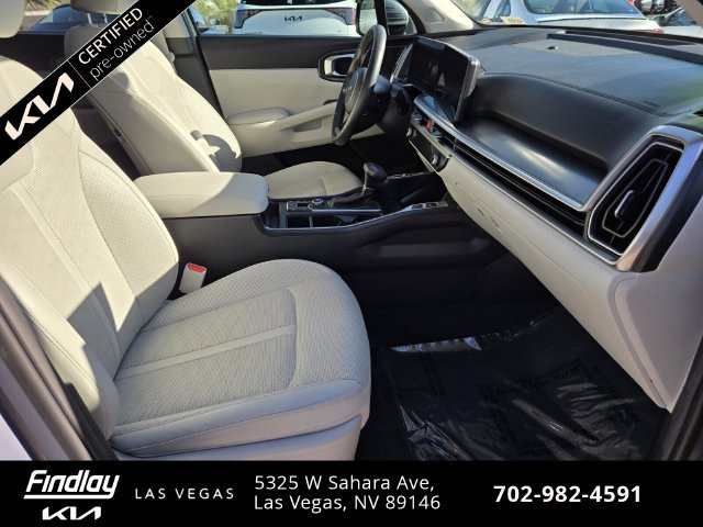 Certified 2024 Kia Sorento EX w/ Panoramic Sunroof Package FWD image 21