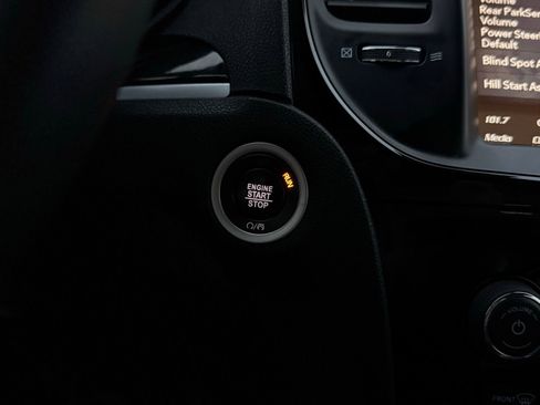 Used 2023 Chrysler 300 S image 42