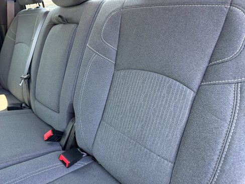 Used 2022 RAM 1500 Warlock AWD/4WD image 18