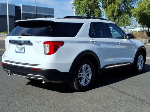Certified 2023 Ford Explorer XLT w/ Equipment Group 202A RWD image 5