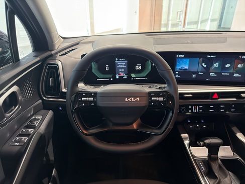 Used 2026 Kia Sorento LX image 16