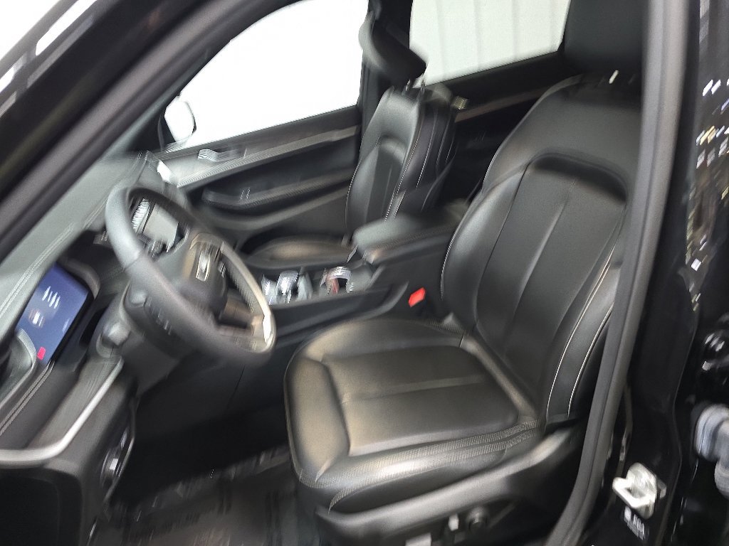 Used 2024 Jeep Grand Cherokee L Limited w/ Black Appearance Package AWD/4WD image 29