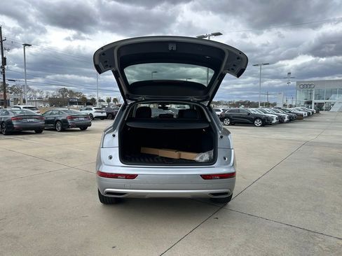 Used 2019 Audi Q5 2.0T Premium Plus w/ Premium Plus Package image 24
