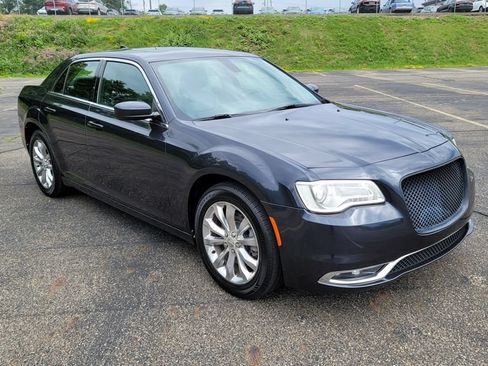 Used 2016 Chrysler 300 Limited w/ Driver Convenience Group AWD/4WD image 16