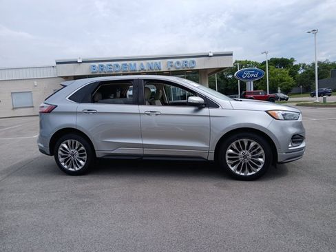 Certified 2022 Ford Edge Titanium w/ Equipment Group 301A AWD/4WD image 3