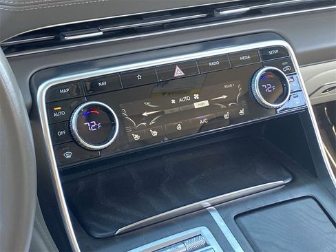 Used 2021 Genesis GV80 2.5T w/ Prestige Package 04 image 18