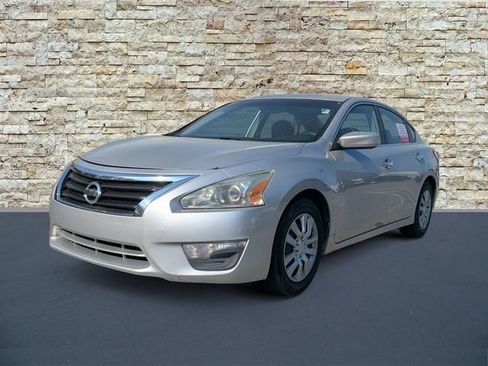 Used 2013 Nissan Altima 2.5 S image 5