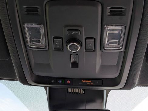 Used 2025 GMC Yukon Elevation w/ LPO, Elevation Black Package AWD/4WD image 20