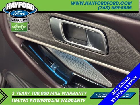 Used 2025 Ford Explorer Platinum w/ LUX Leather Package image 17