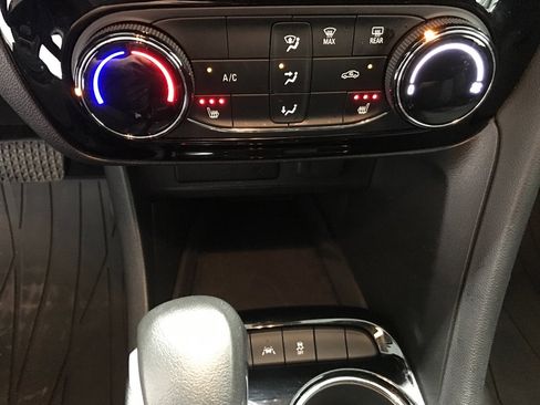 Certified 2023 Buick Encore GX Preferred w/ Cold Weather Comfort Package image 17