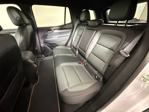 Used 2026 GMC Terrain AT4 w/ Technology Package II image 12