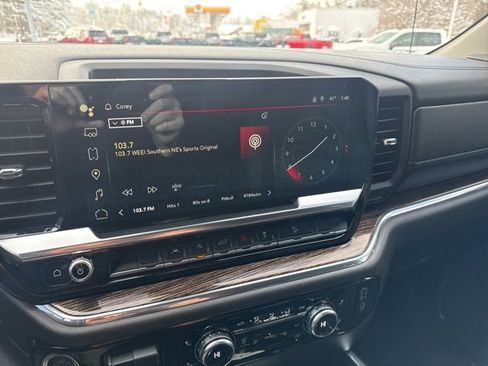 Used 2023 GMC Sierra 1500 Elevation image 12