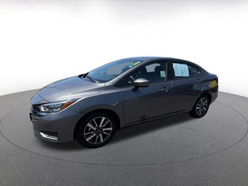 Used 2025 Nissan Versa SV FWD image 8