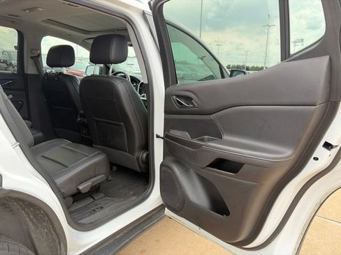 Used 2023 GMC Acadia SLT w/ Elevation Edition AWD/4WD image 20
