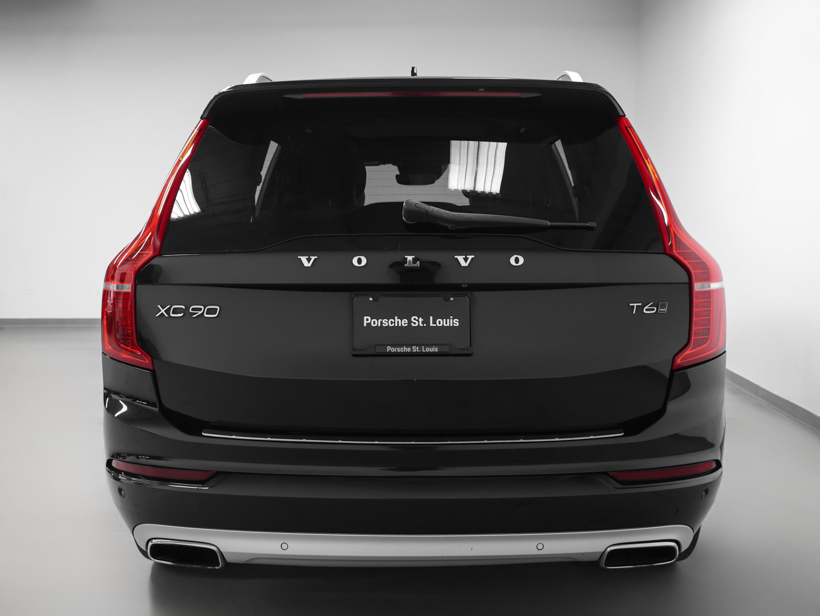 Used 2018 Volvo XC90 T6 Momentum w/ Convenience Package AWD/4WD image 11