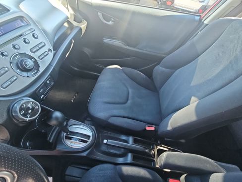 Used 2011 Honda Fit Sport image 16