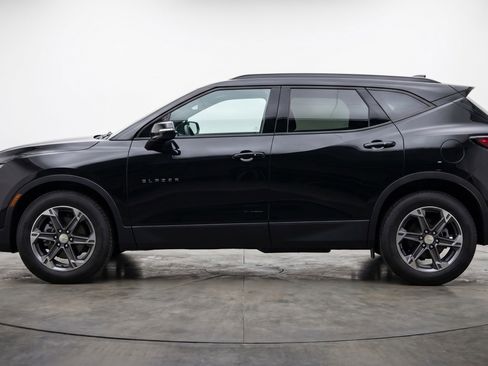 Used 2025 Chevrolet Blazer LT image 5