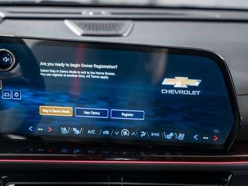 New 2026 Chevrolet Traverse RS w/ LPO, Floor Liner Package image 25