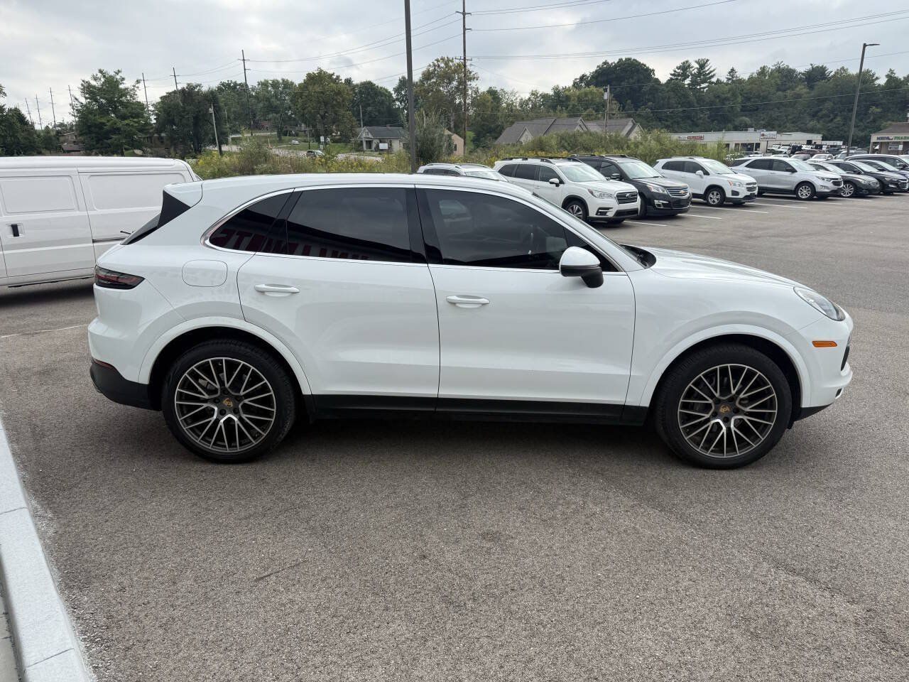 Used 2019 Porsche Cayenne AWD/4WD image 6