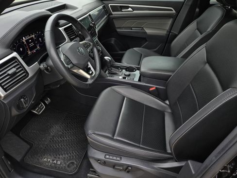 Used 2022 Volkswagen Atlas Cross Sport SEL R-Line w/ Cross Sport MDO Package AWD/4WD image 24