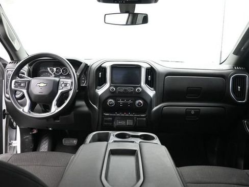 Used 2022 Chevrolet Silverado 2500 LT AWD/4WD image 16