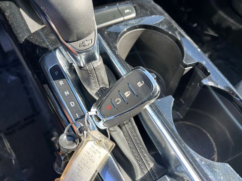 Used 2025 Chevrolet Trax LT image 22