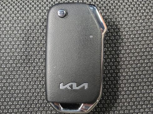 Used 2024 Kia Forte LXS image 32