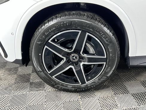 New 2026 Mercedes-Benz GLC 300 4MATIC image 29