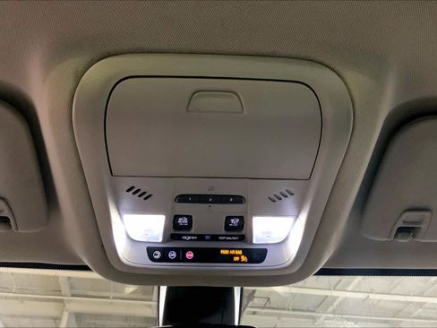 Used 2021 GMC Acadia SLE w/ Driver Convenience Package image 35