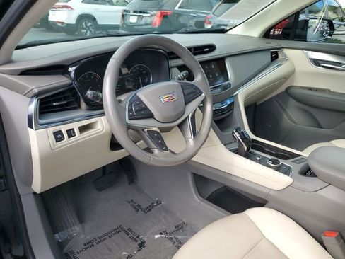 Used 2020 Cadillac XT5 Premium Luxury FWD image 9
