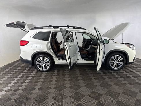 Used 2019 Subaru Ascent Touring AWD/4WD image 14