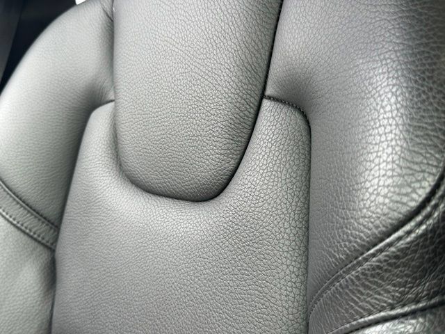 Used 2023 Volvo XC90 B6 Plus w/ Protection Package Premier AWD/4WD image 29