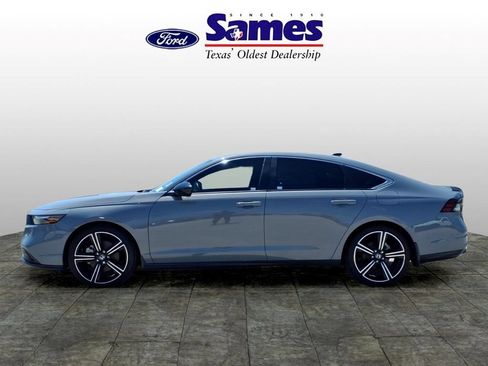 Used 2025 Honda Accord Sport image 8