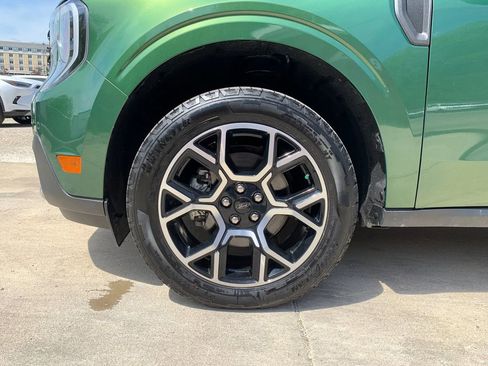 Used 2025 Ford Maverick Lariat image 33