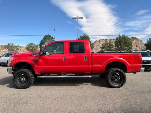 Used 2012 Ford F250 XLT w/ XLT Interior Pkg AWD/4WD image 2