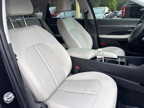 Used 2025 Hyundai Sonata SEL FWD image 17