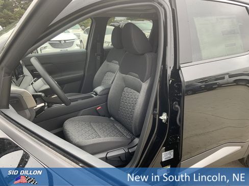 New 2026 Nissan Kicks SV w/ SV Premium Package image 9