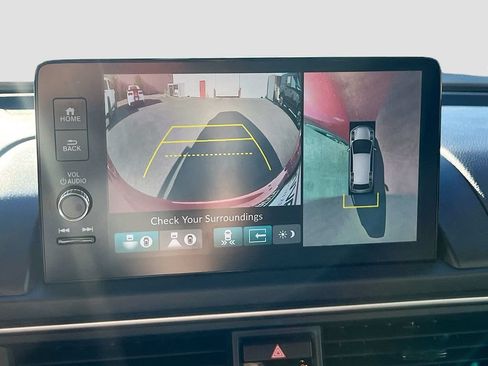 Used 2025 Honda Pilot Elite image 14